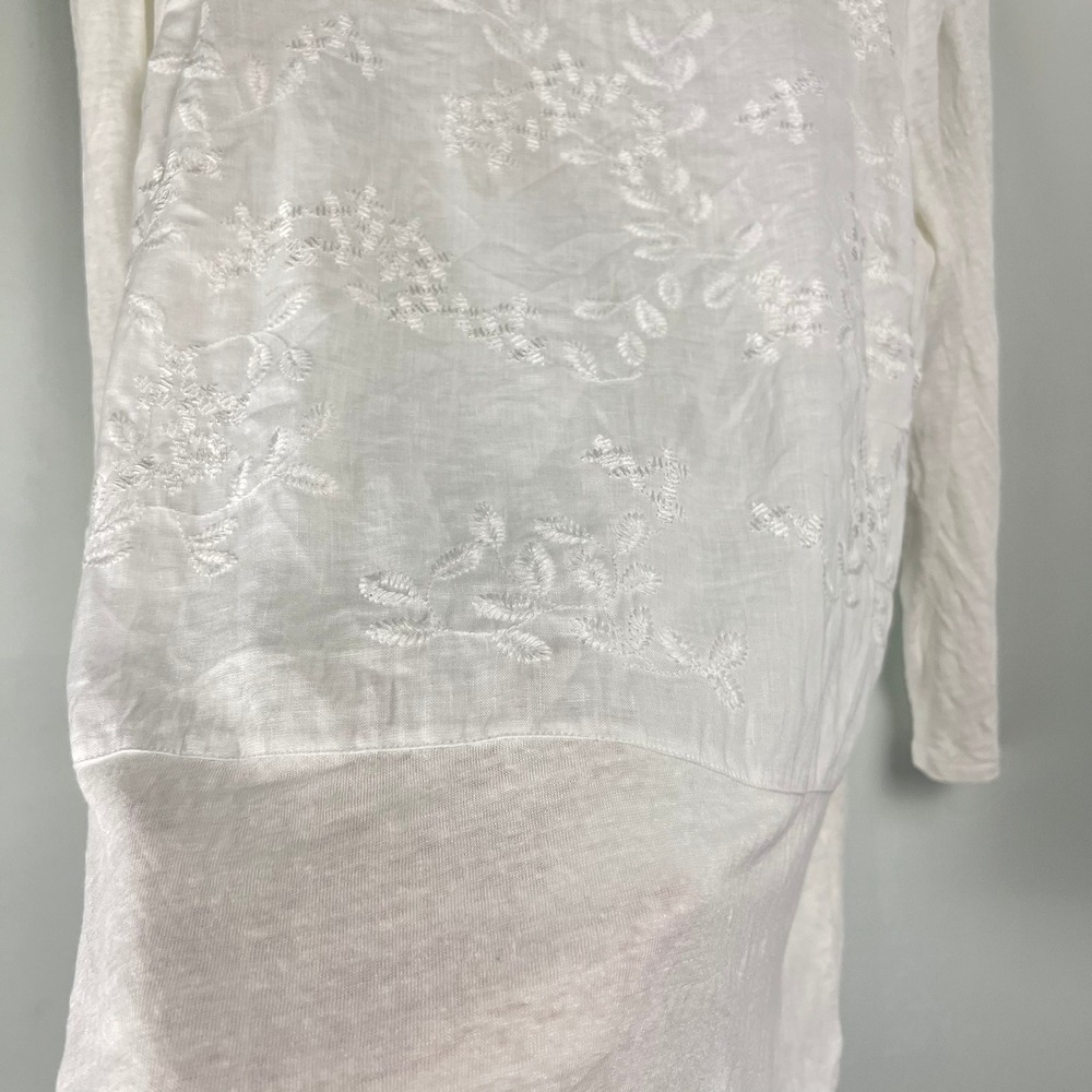 J. Jill Love Linen White Floral Embroidered 3/4 Sleeve Top M Knit Boho Resort - Picture 2 of 7